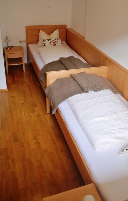 Hotel Garni Apart Elfriede Fiss Room photo
